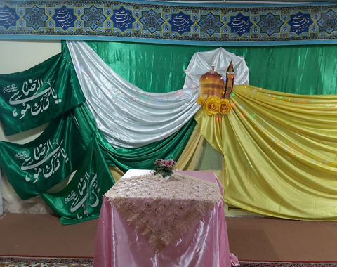 فضاسازی نمازخانه آموزشگاه جهت آمادگی برای جشن میلاد حضرت ثامن الحجج امام رضا علیه‌السلام